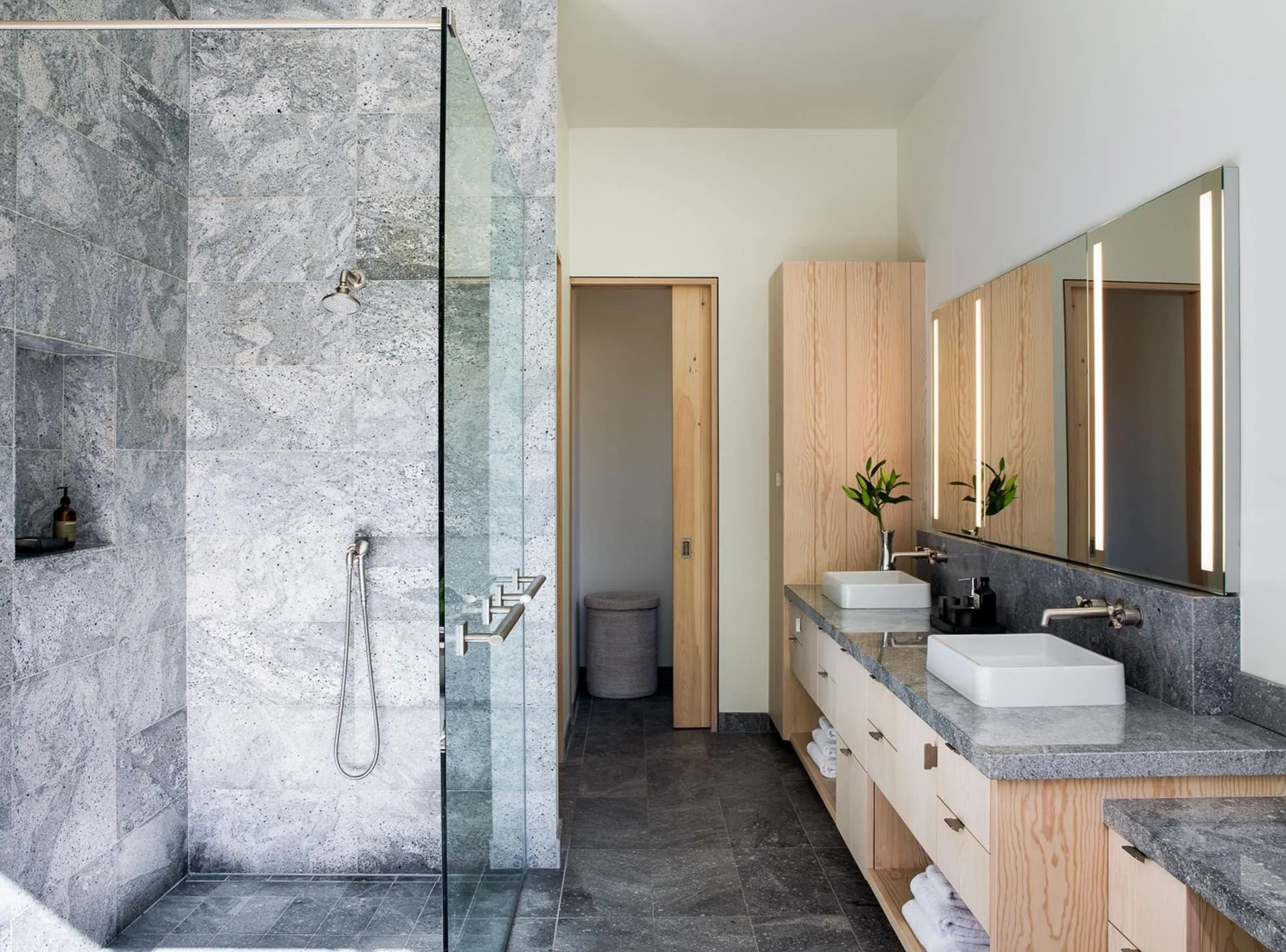 Kitchen & Bath Accessories | Sun Valley Bronze Hardware
